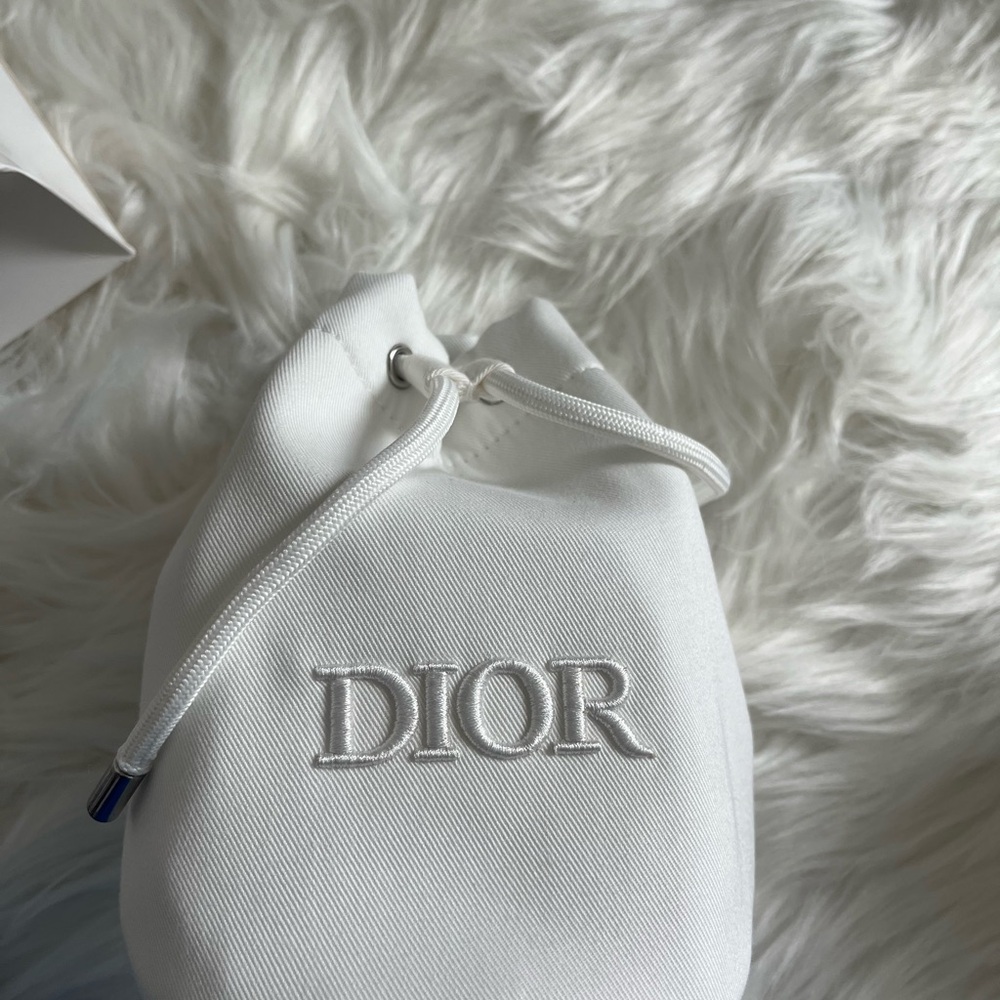 Dior bucket pouch - Picture 2 of 4